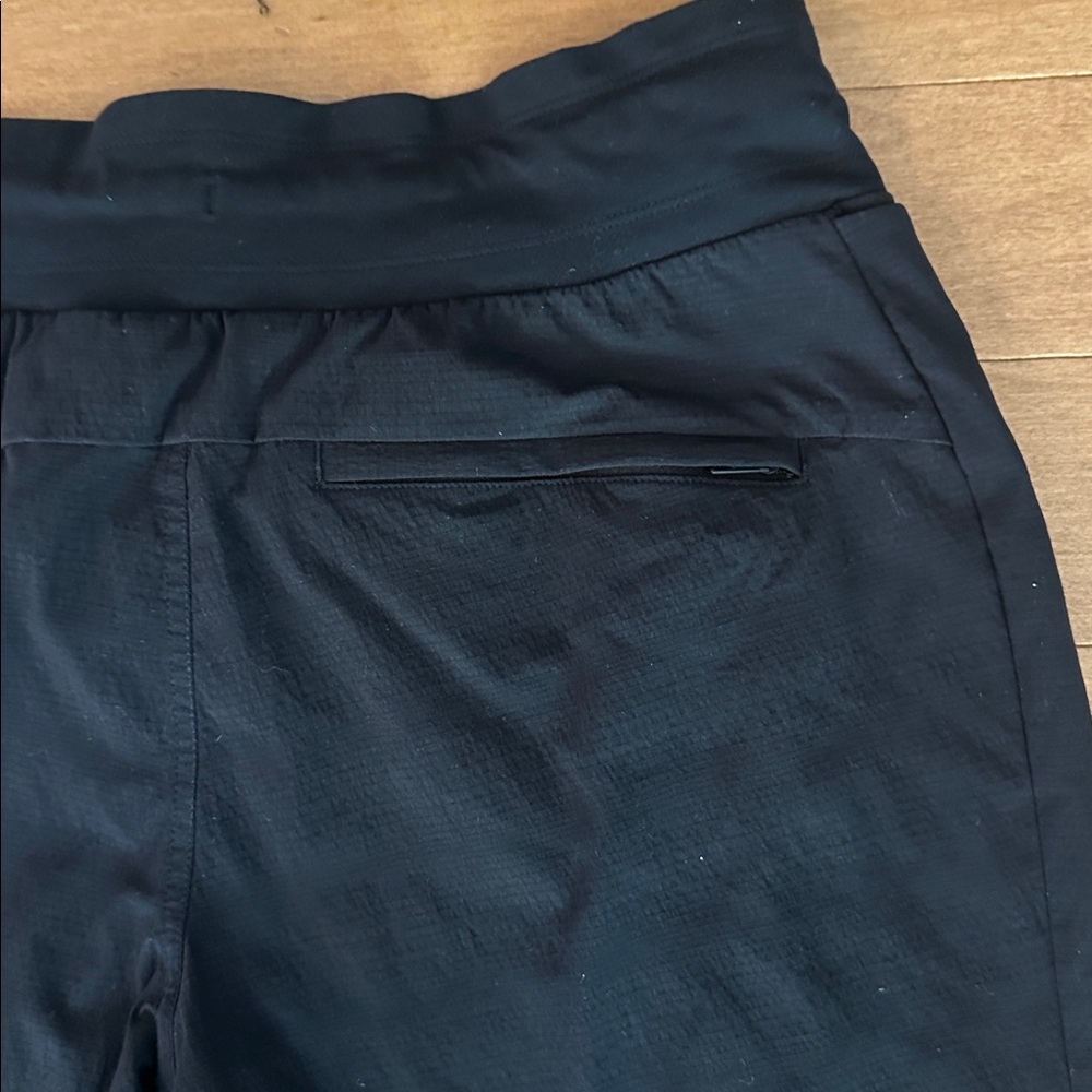 Athleta Black Jogger Pants | Zipper Pockets Athleisure Size 8 - Picture 5 of 6